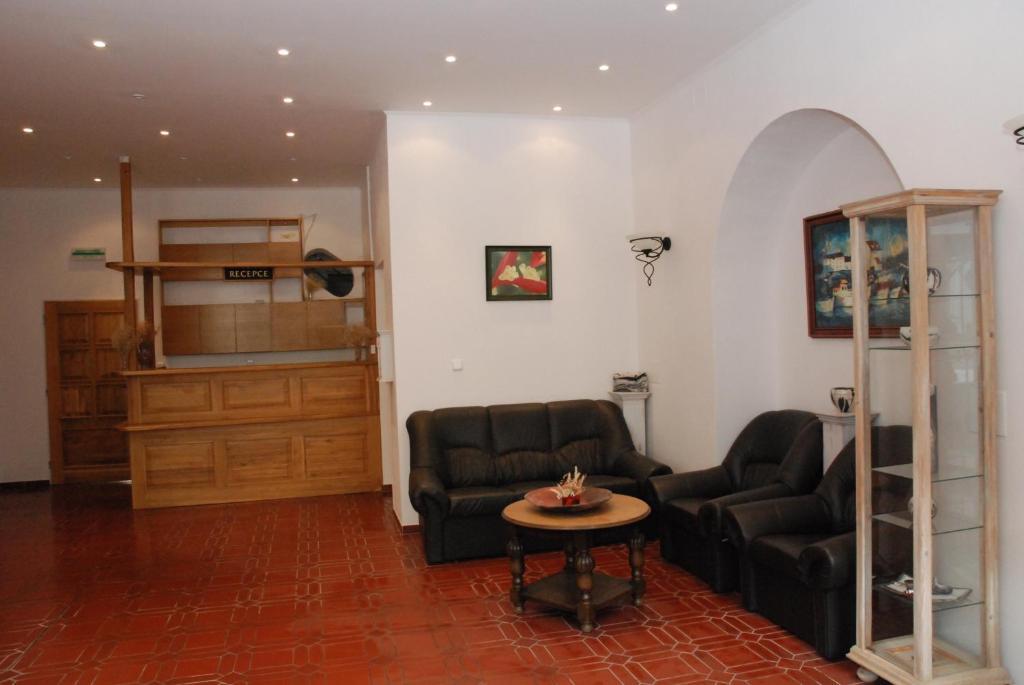Hotel U Ruze سلافونيتسا المظهر الخارجي الصورة